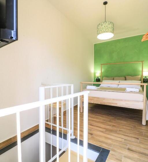 Suite with Terrace, Bella Mbriana