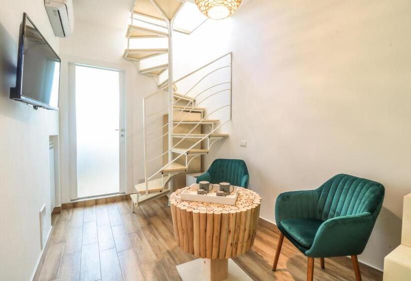 Suite with Terrace, Bella Mbriana