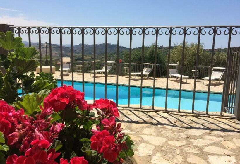 Четырехместный Номер Deluxe, Agriturismo Roba Degli Ulivi