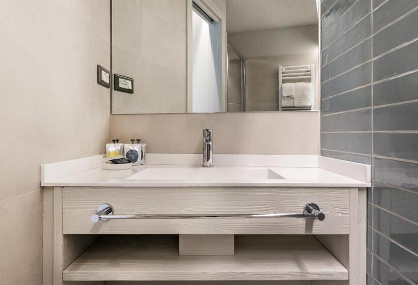 آپارتمان 1 خوابه, Amanarola