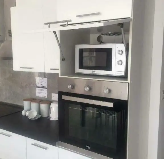 اتاق استاندارد, Belvedere Airport Suites