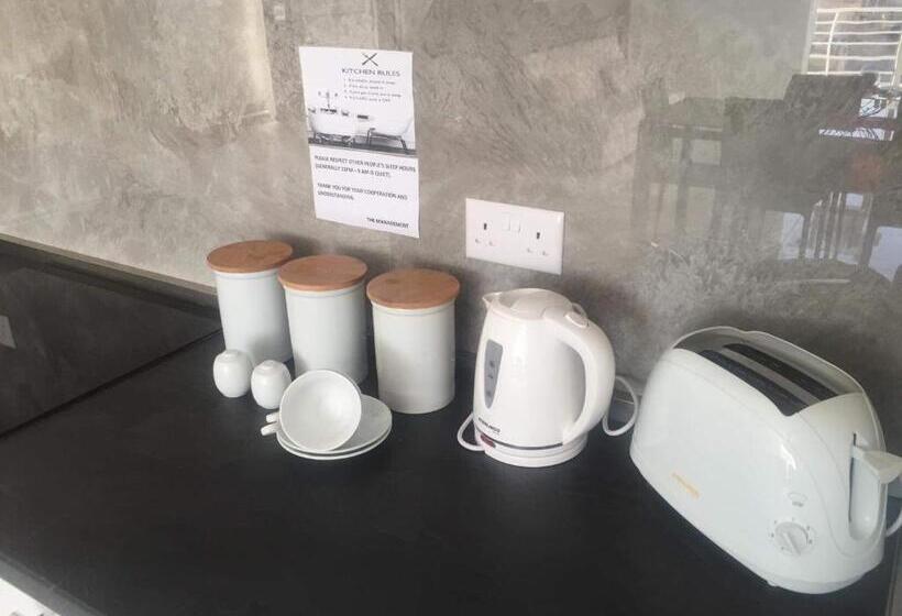 اتاق استاندارد, Belvedere Airport Suites