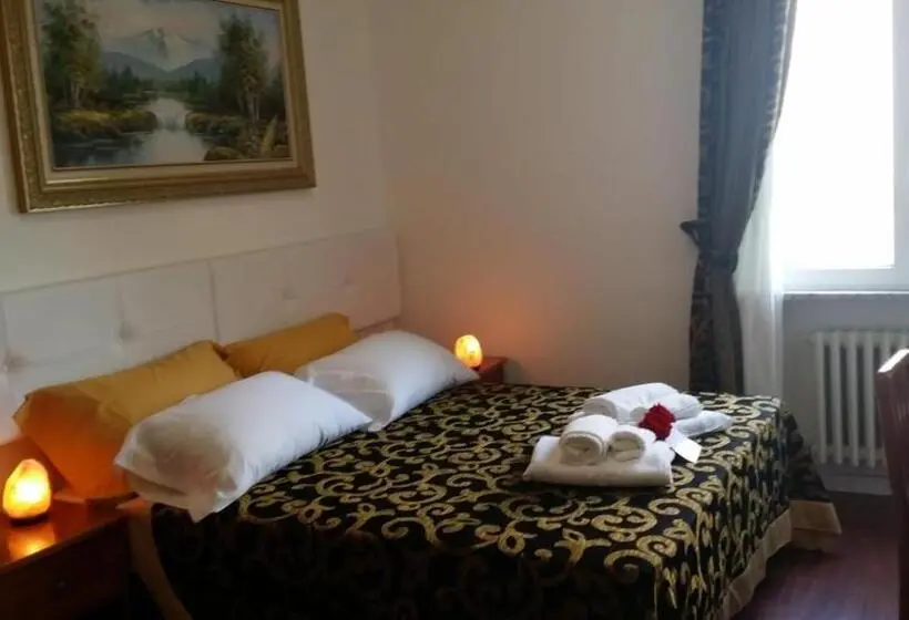 اتاق استاندارد با سرویس بهداشتی مشترک, Carpe Diem Ancona