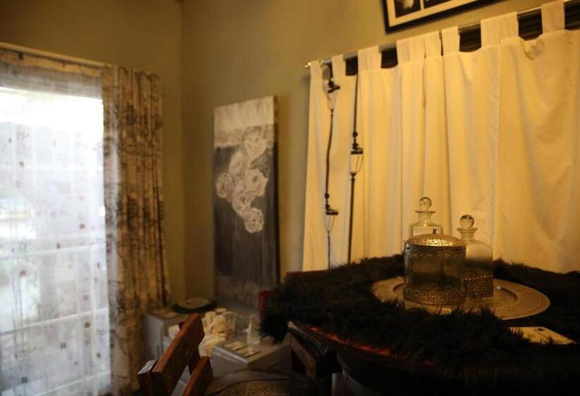 家庭间, Eagle S Nest