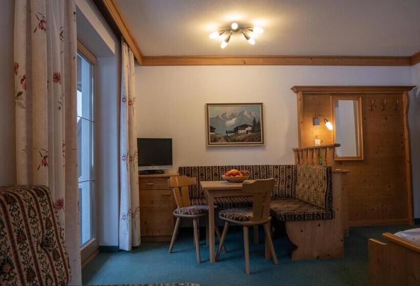 Standard-huone Parveke, Haus Tanneck