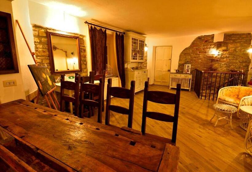 标准间, Il Borgo Del Castello