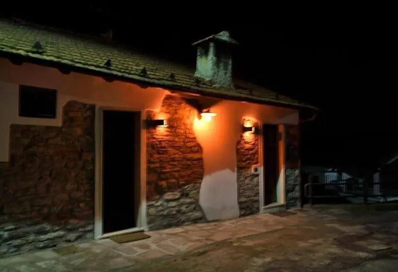 バルコニー付きデラックスルーム, Il Borgo Del Castello