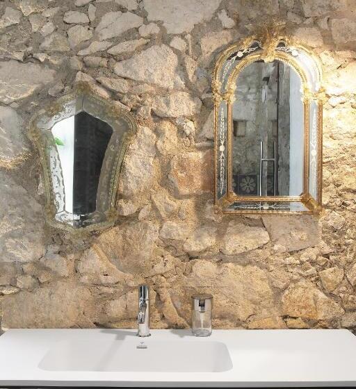 اتاق لوکس, Isonzo Suites