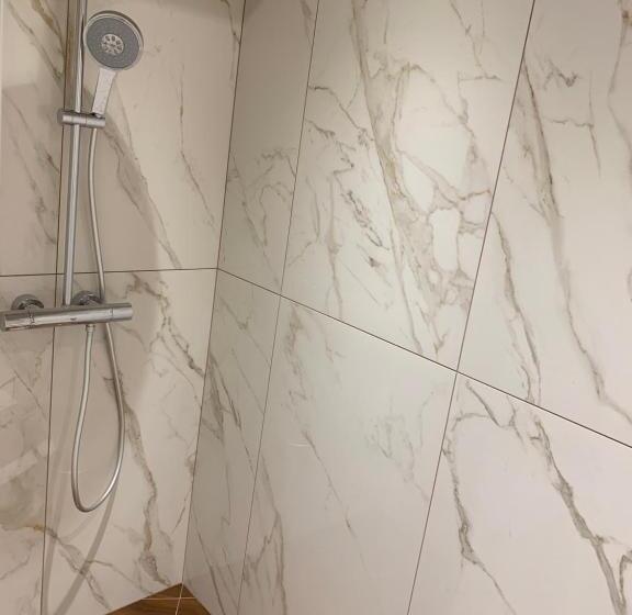 Люкс Deluxe Кровать Кинг, L Appartement Et Les Suites De Vjl..