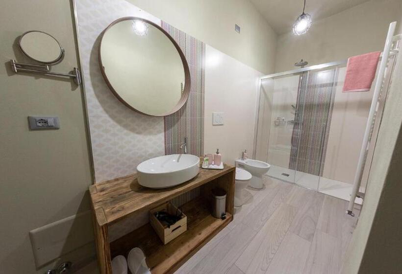 デラックスルーム, La Pitta