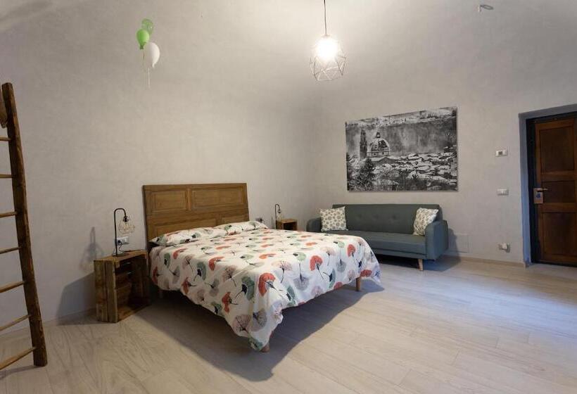 デラックスの４人部屋, La Pitta