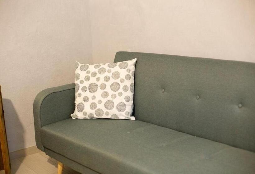 デラックスの４人部屋, La Pitta