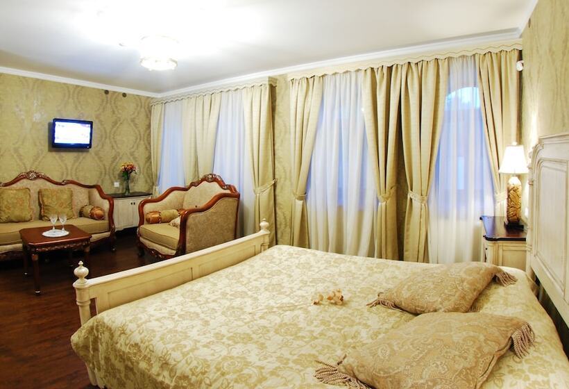 Полулюкс, Art Hotel Nikolaevsky Posad