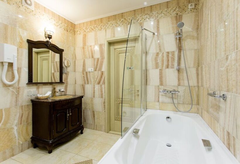 스위트, Art Hotel Nikolaevsky Posad