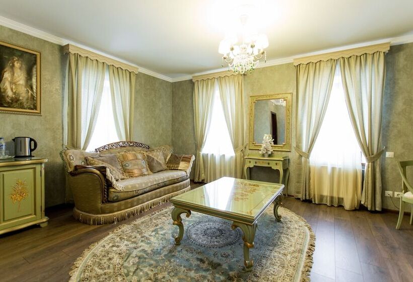 Люкс, Art Hotel Nikolaevsky Posad