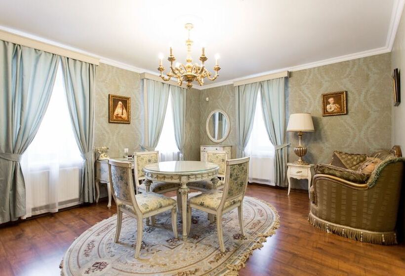 스위트, Art Hotel Nikolaevsky Posad