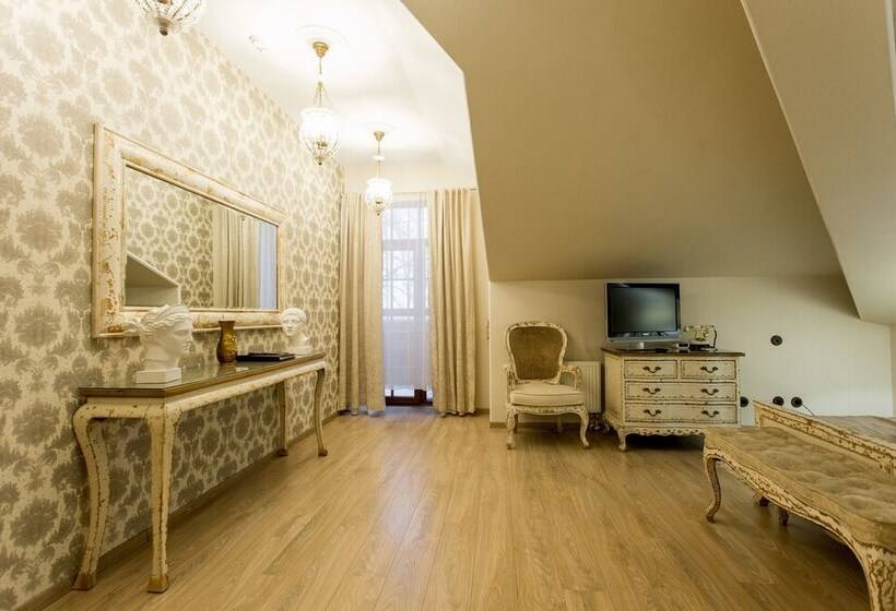 Люкс, Art Hotel Nikolaevsky Posad