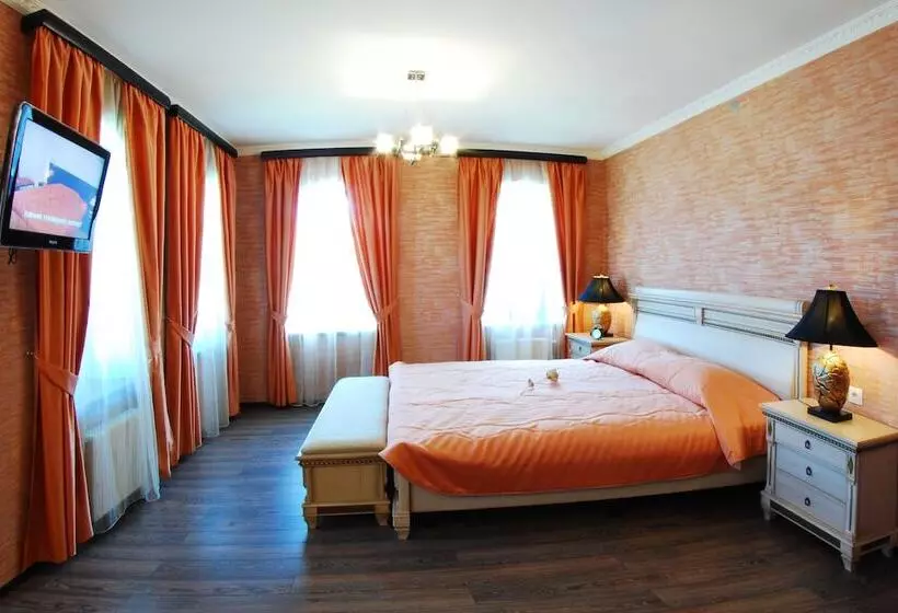 Perhehuone, Art Hotel Nikolaevsky Posad