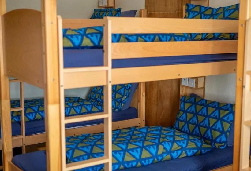 Vuode Makuusalissa, Aviemore Youth Hostel