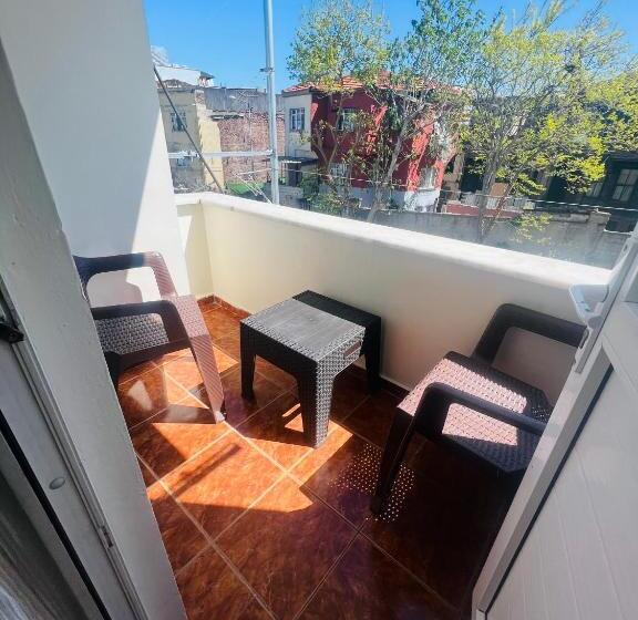 海の見えるスタンダードスタジオ, Aycan Sultan Apart