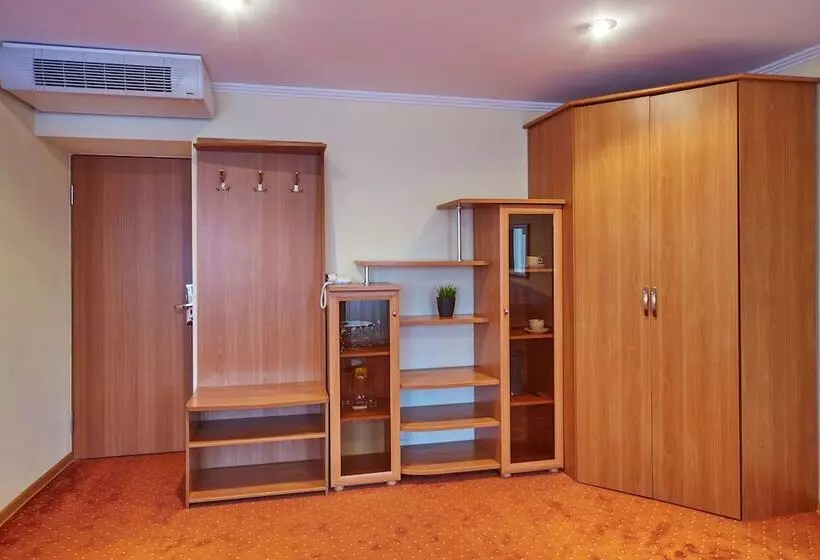 سوییت جونیور, Eurootel Stavropol