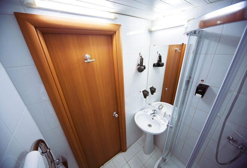 اتاق اکونومی یک تخته, Eurootel Stavropol