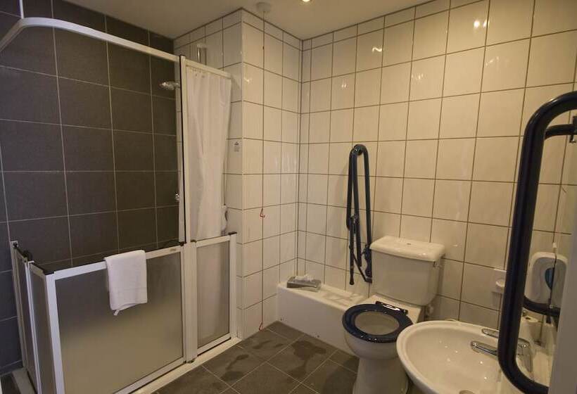 غرفة قياسية فردية, Days Inn London Stansted Airport