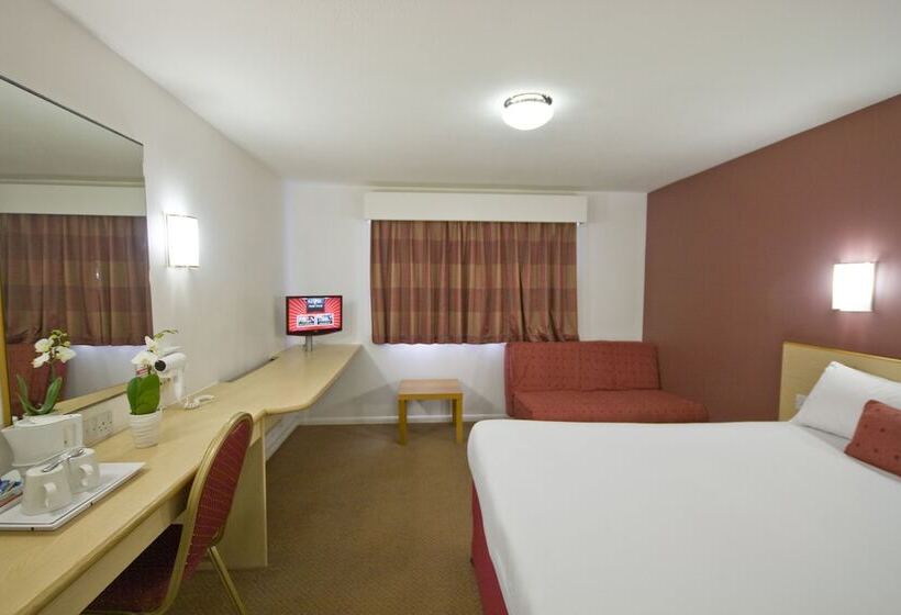 غرفة قياسية فردية, Days Inn London Stansted Airport