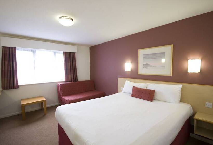 غرفة قياسية فردية, Days Inn London Stansted Airport