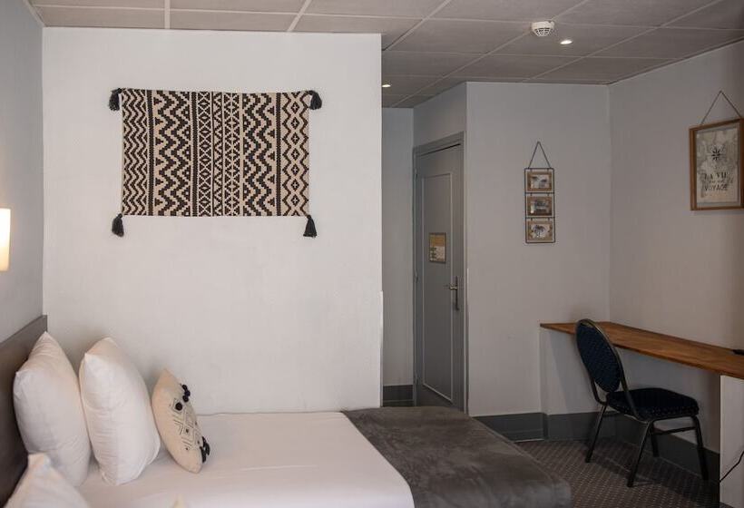 스탠다드 트리플 룸, De Normandie