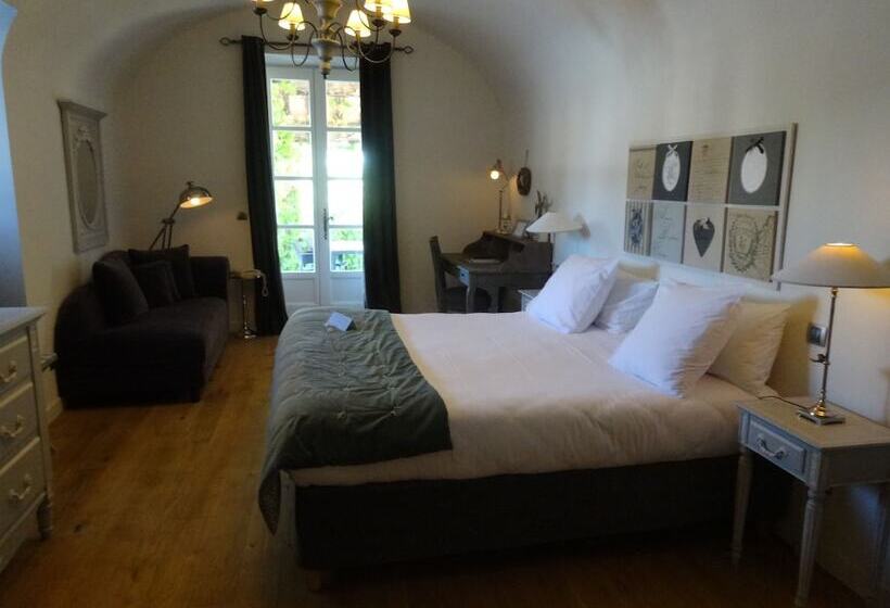 جناح, Le Domaine Du Colombier