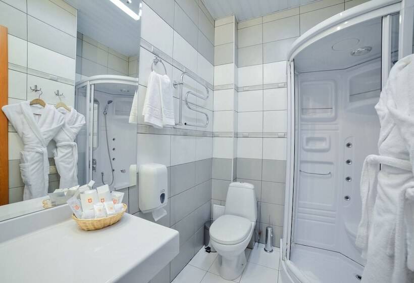 Номер Стандарт, Empire