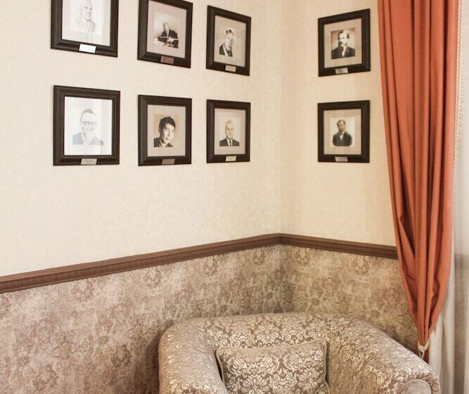 Номер Стандарт, Empire