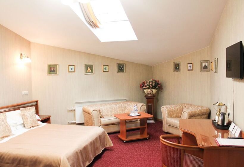 Номер Стандарт, Empire