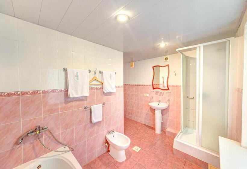 سوئیت کلاسیک, Holosiyvsky