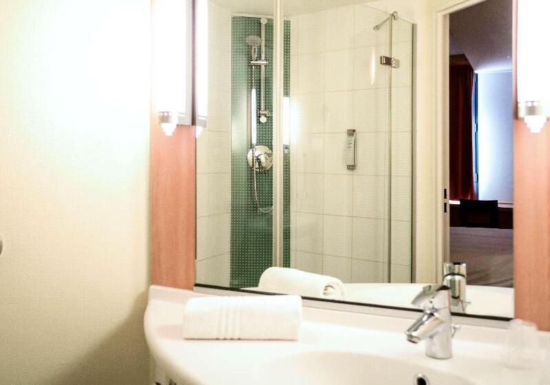 Номер Стандарт, Ibis Marseille Centre Euromed