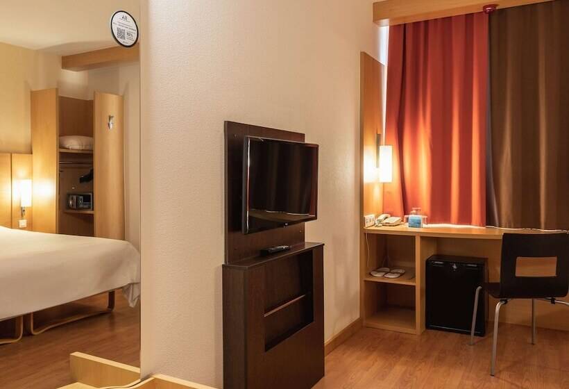 Номер Стандарт, Ibis Samara