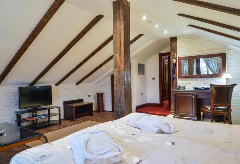 اتاق کلاسیک, La Gioconda Boutique