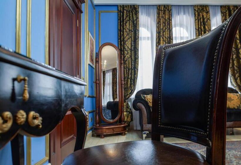 اتاق لوکس با تراس, La Gioconda Boutique