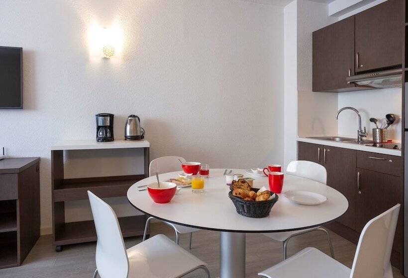 شقة غرفة واحدة, Les Loges Du Park