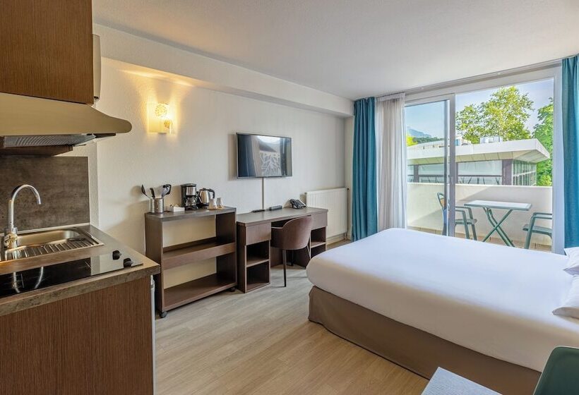 إستوديو قياسى مزودة بتراس, Les Loges Du Park