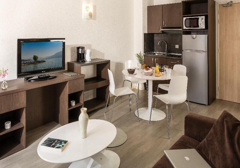 شقة غرفة واحدة, Les Loges Du Park