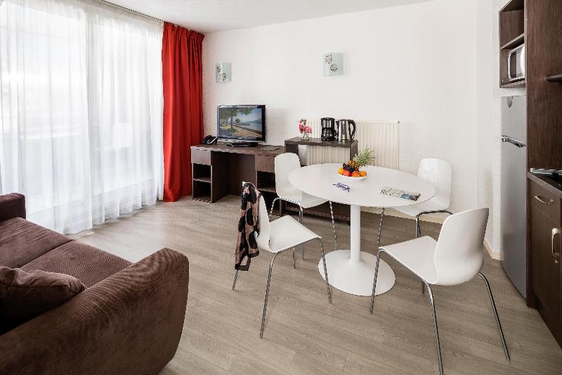 إستوديو قياسى مزودة بتراس, Les Loges Du Park