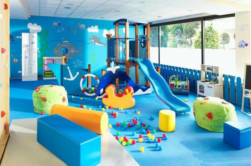 اتاق خانوادگی, Neptun   Terme & Wellness Lifeclass