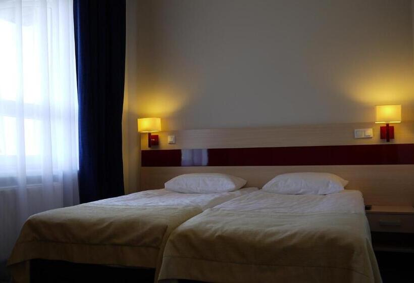 سوییت, Optima Pochayiv