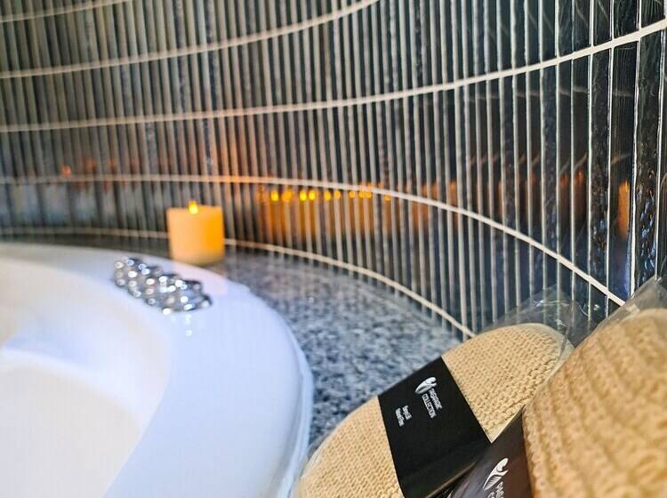 디럭스 스위트, Ramada Encore By Wyndham Konya Karatay