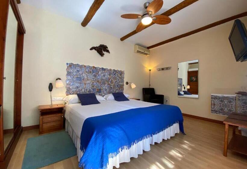 一楼标准间, Gara