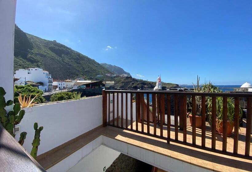 带海景的标准房, Gara