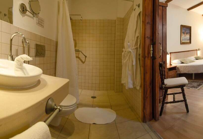 一楼标准间, Gara