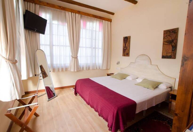 带海景的标准房, Gara